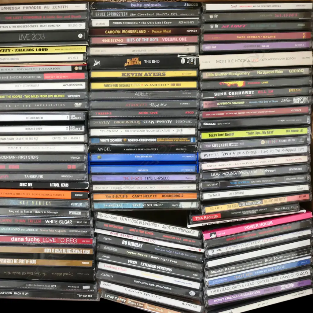 APPROX 80-90 CDS MIXED GENRE MAINLY ROCK Image 1++